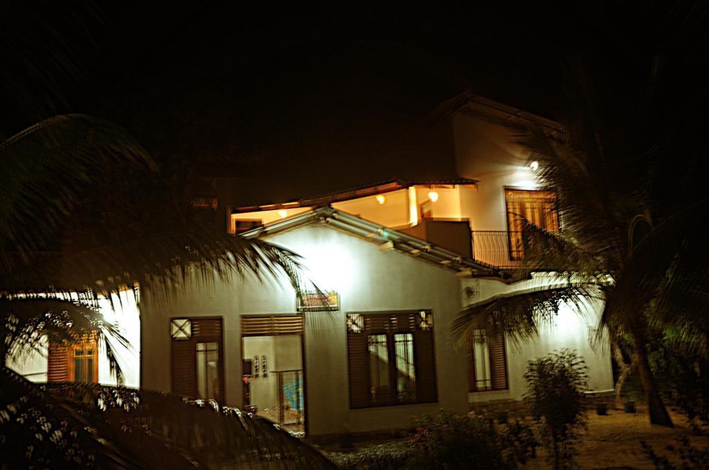 Coconut Garden House Hotel Udawalawe Luaran gambar