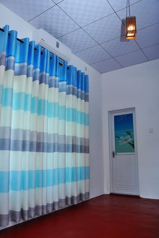 Coconut Garden House Hotel Udawalawe Luaran gambar