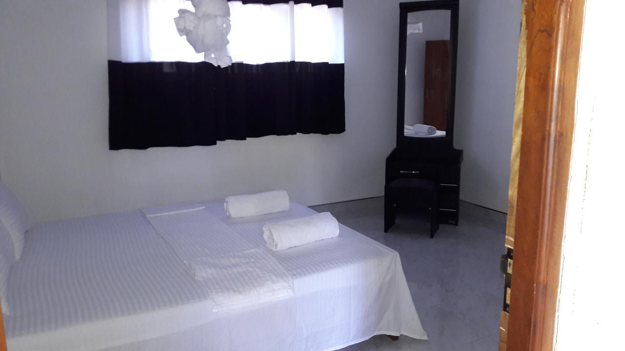 Coconut Garden House Hotel Udawalawe Luaran gambar